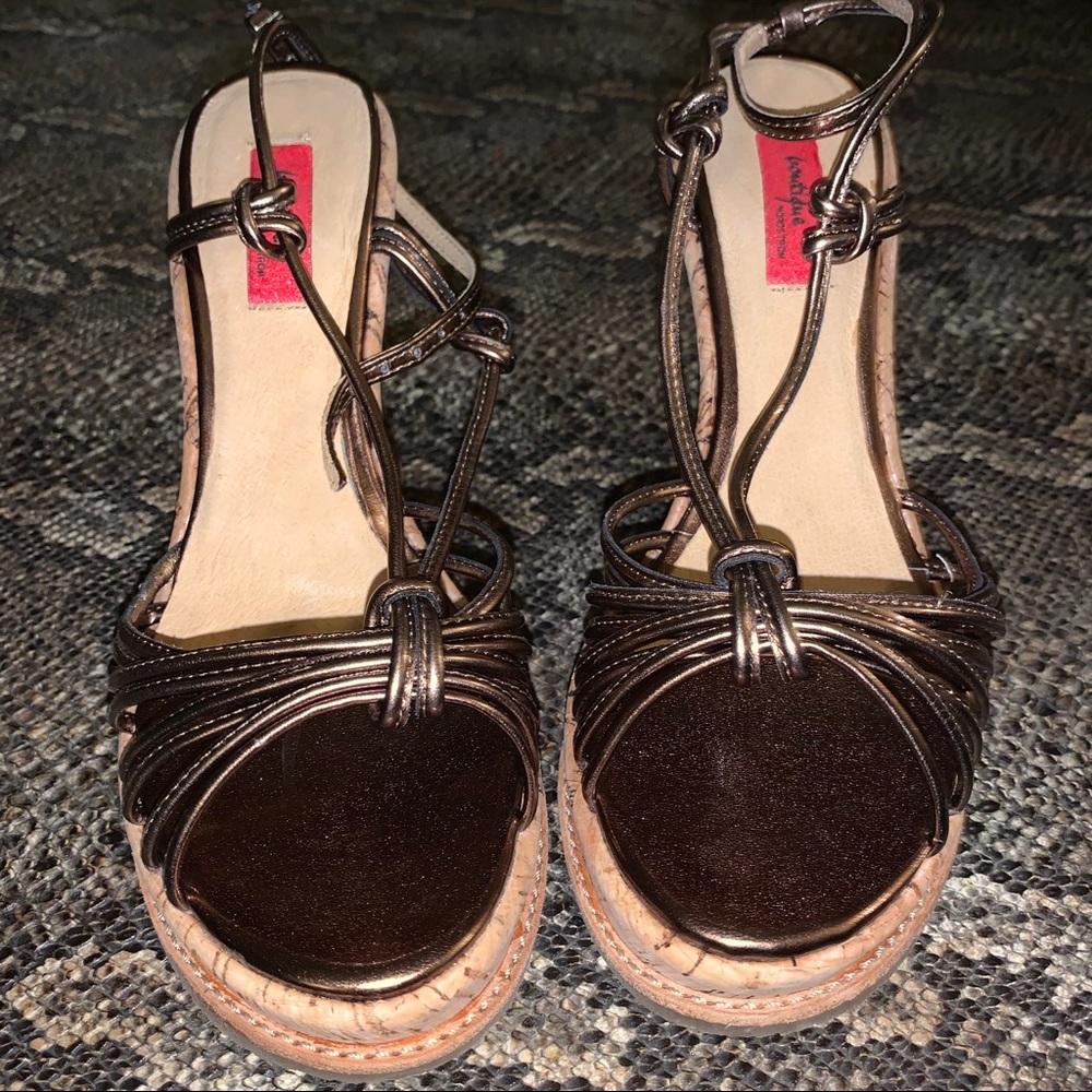 Boutique tan colored high heels size 6.5